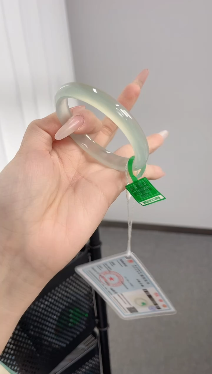 【闪购商品】玛瑙/玉髓手镯未镶嵌57-58圈