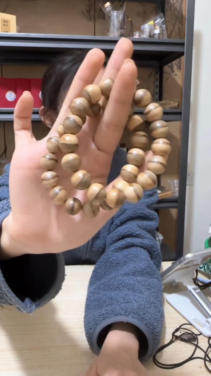 【闪购商品】沉香手串马泥涝野料手串多样性发一条卡1.2