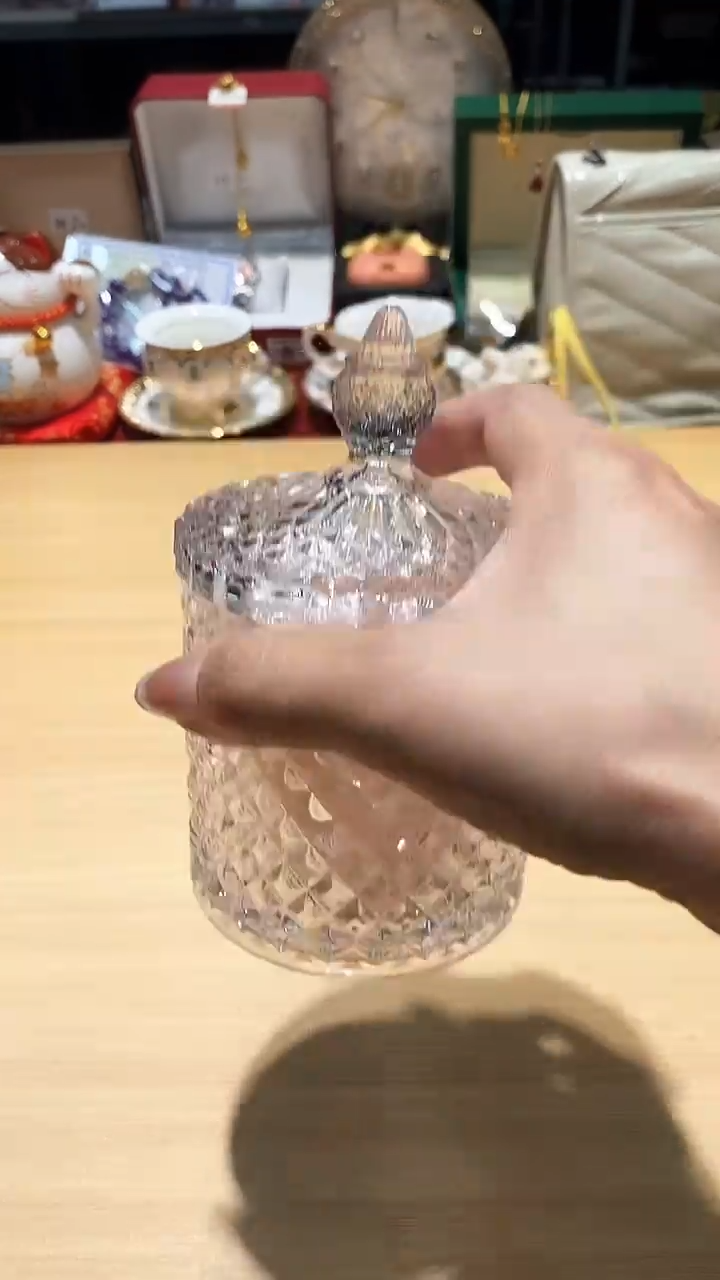 瓷片碗碟好物一件不留@@1