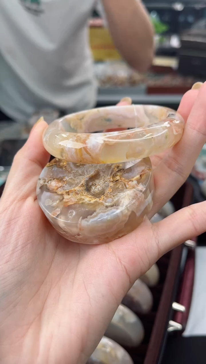 【闪购商品】石英质玉手镯未镶嵌58圈口（赠品镯心）3687240