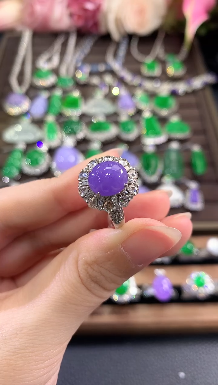 18K金镶嵌戒指翡翠d29 紫货有色差