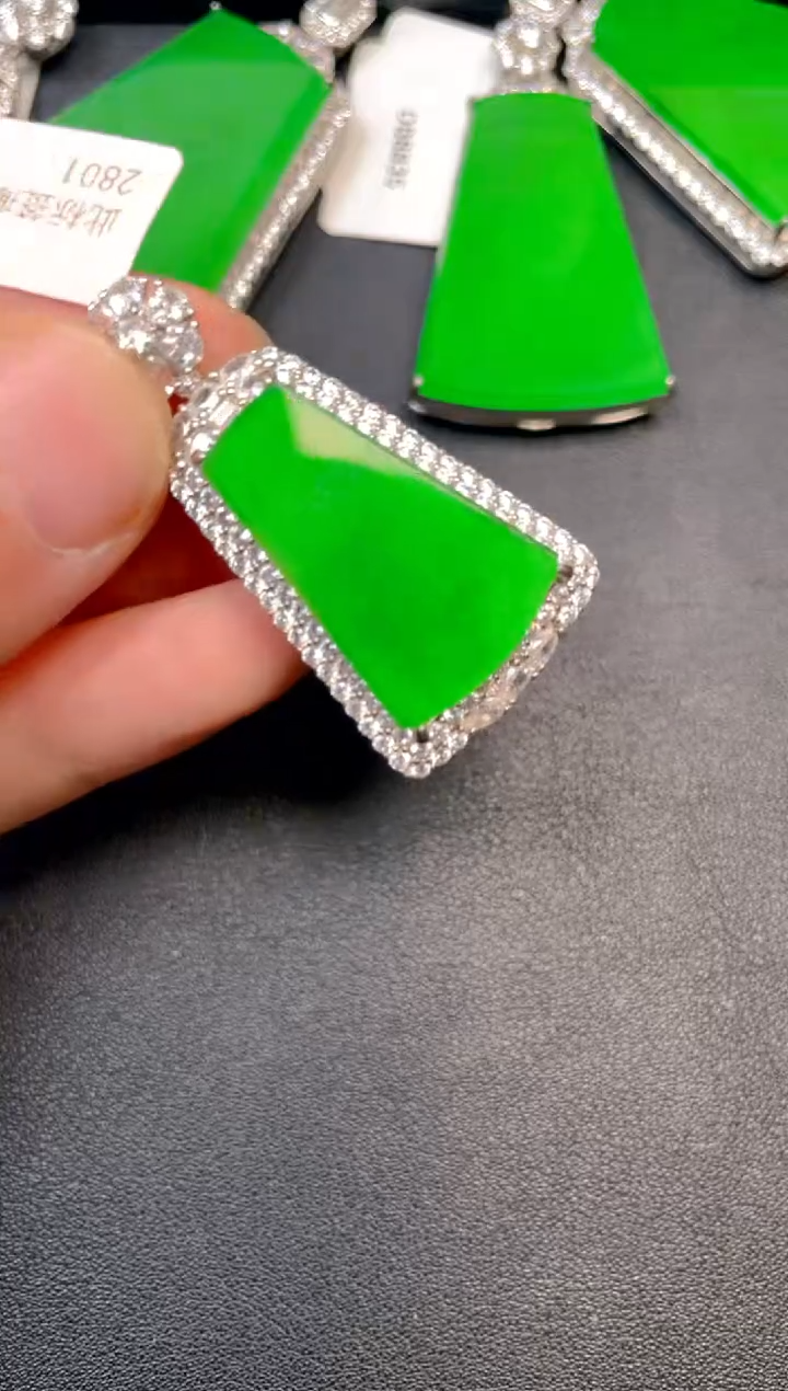 吊坠(不含链)银S925镶嵌翡翠吊坠