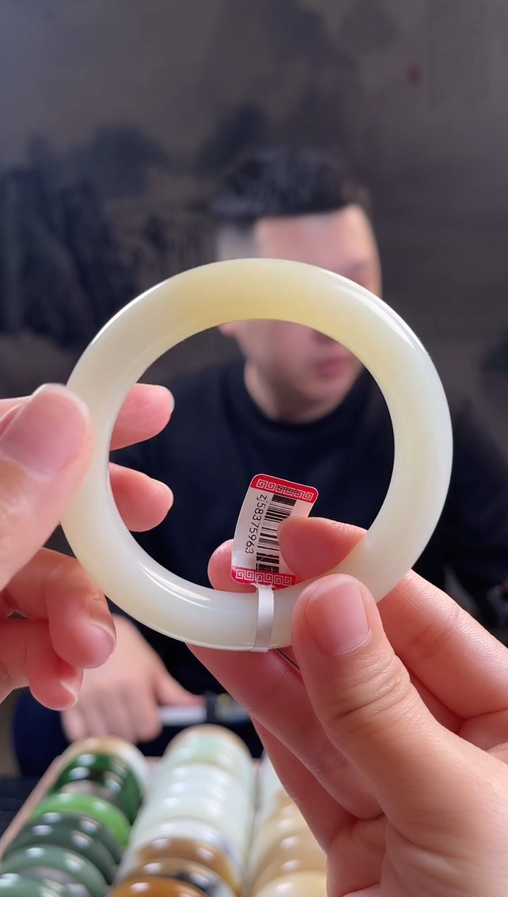 未镶嵌手镯和田玉57+圈口5963