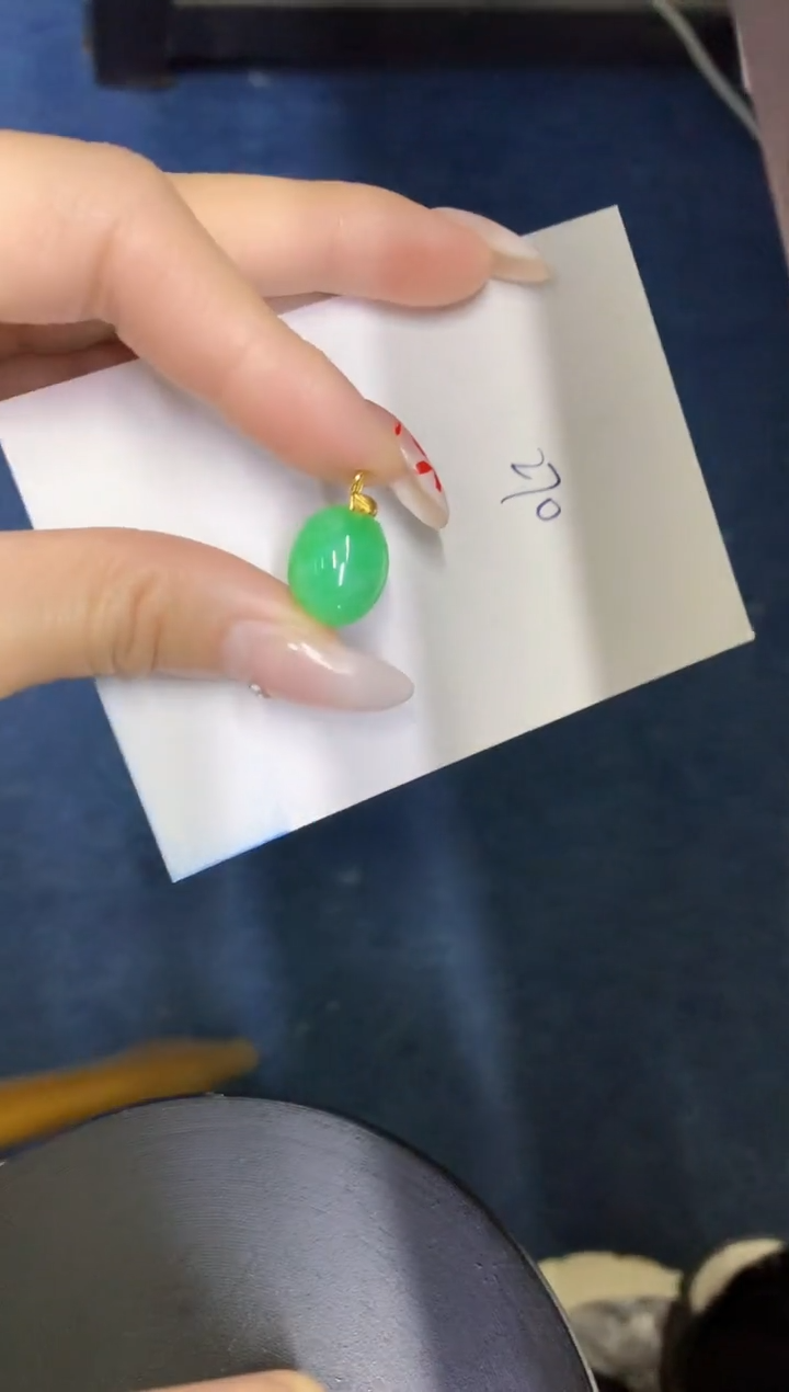 【闪购商品】翡翠颈饰18K金镶嵌0000000000