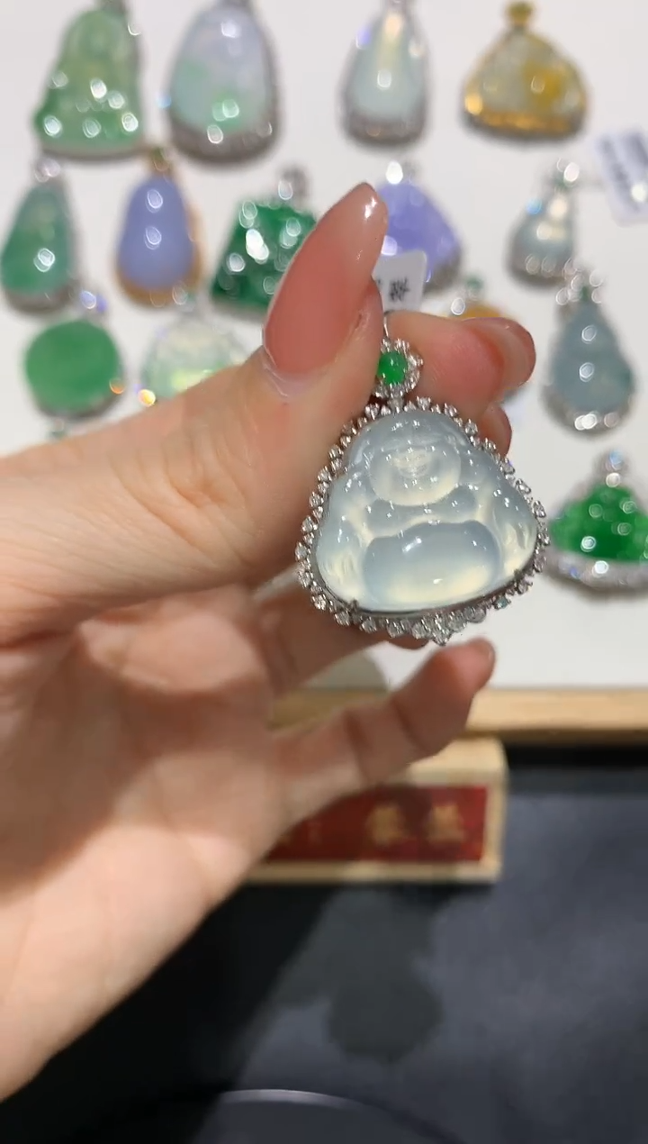【闪购商品】翡翠吊坠(不含链)18K金镶嵌团购3
