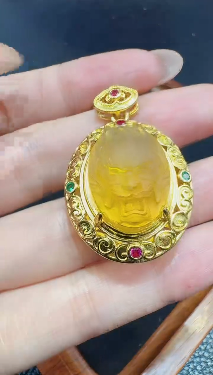 【闪购商品】琥珀吊坠(不含链)合金发一件