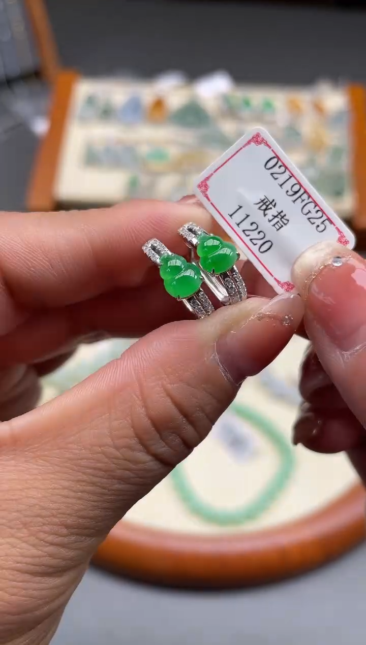【闪购商品】翡翠耳饰18K金镶嵌0219FG25
