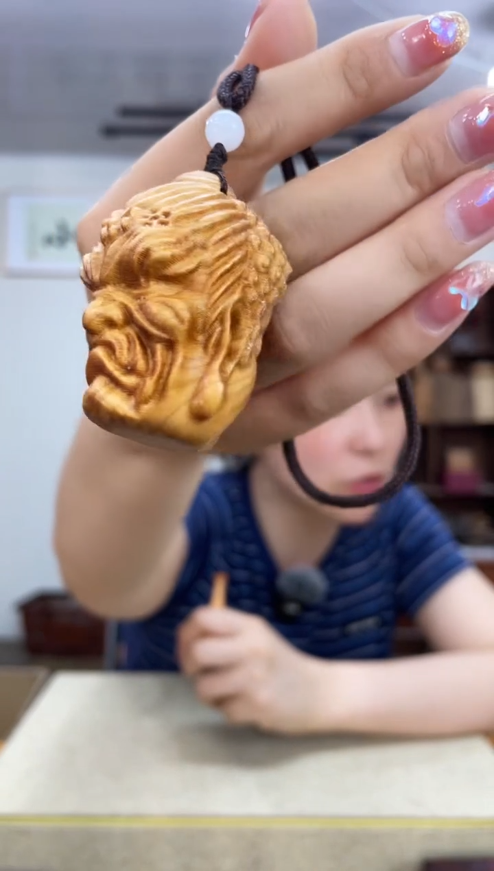 乌木类端景台925崖柏一念之间摆件