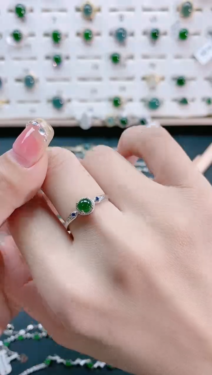 【闪购商品】翡翠戒指银S925镶嵌天然翡翠