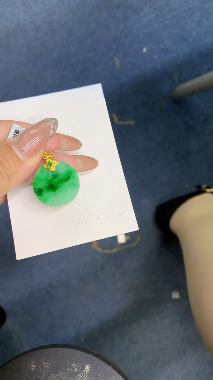 颈饰未镶嵌翡翠1