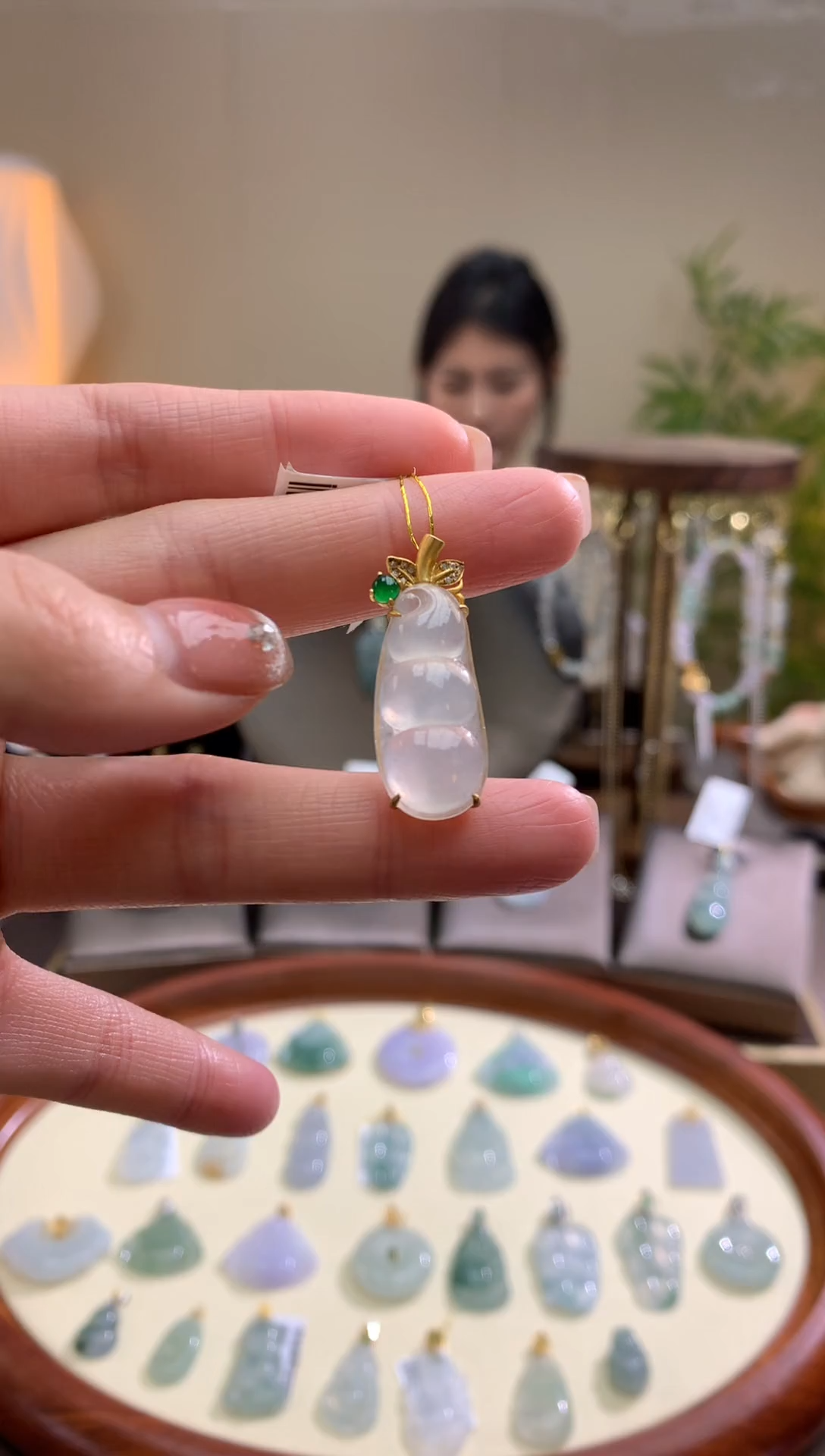 【闪购商品】翡翠颈饰18K金镶嵌豆子