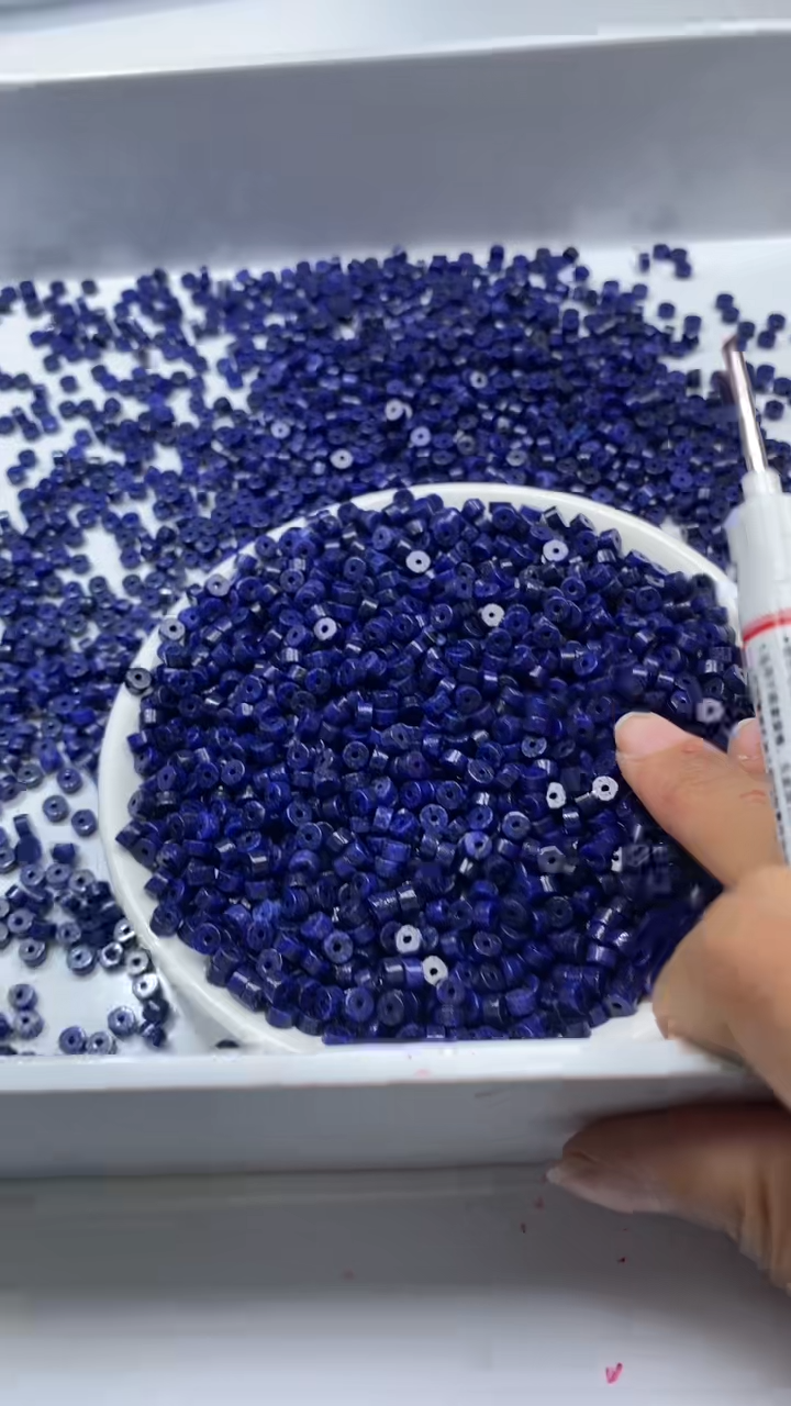 颈饰未镶嵌石英岩玉W70-青金石直切隔片4*2mm*40颗