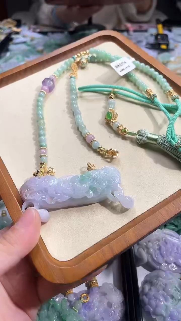 【闪购商品】翡翠颈饰未镶嵌吊坠