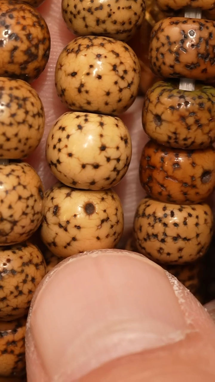 【闪购商品】冲赛康胡子哥，藏传念珠206