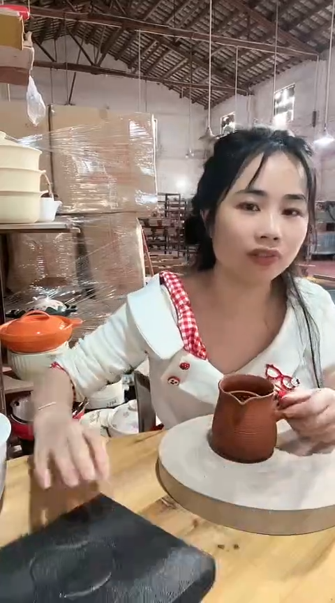 陶瑕疵小号红泥手把壶不带盖