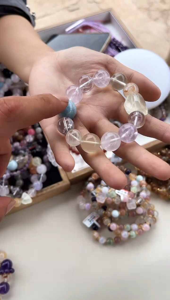 银S925镶嵌手链水晶大颗海蓝宝随行多宝