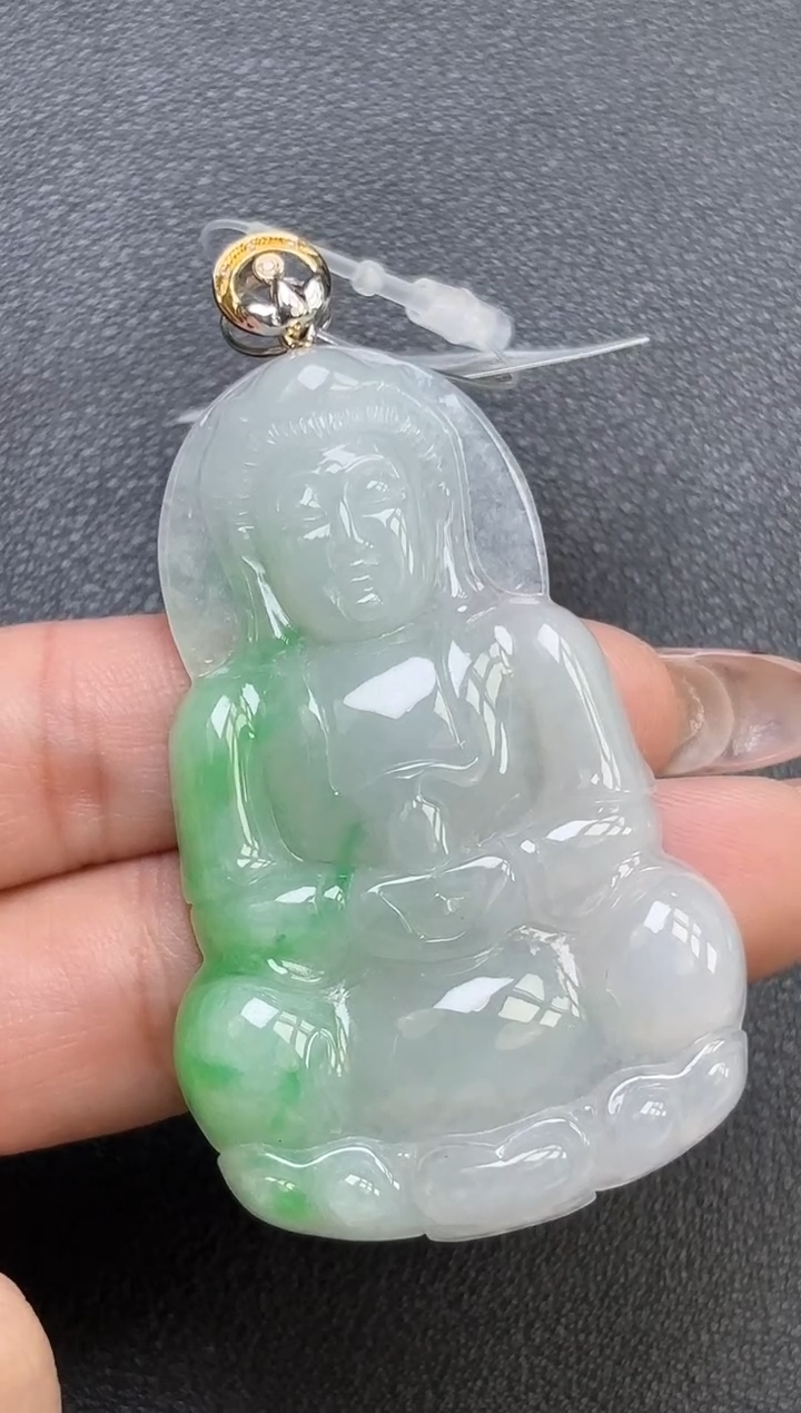 颈饰18K金镶嵌翡翠观音