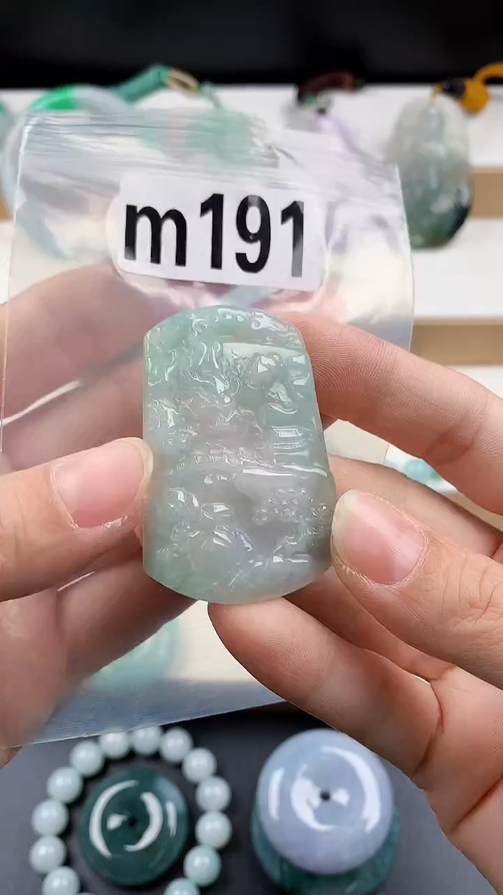 颈饰未镶嵌翡翠天然翡翠吊坠挂件