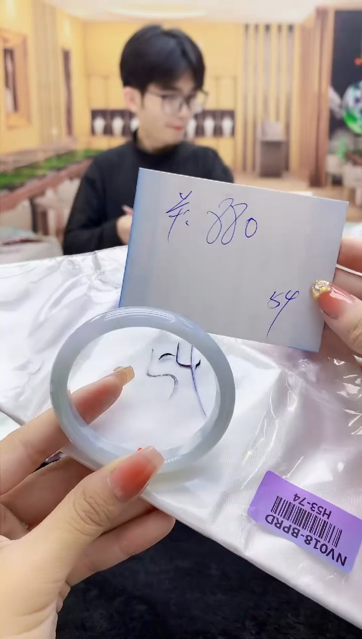 【闪购商品】翡翠手镯未镶嵌   H53-74