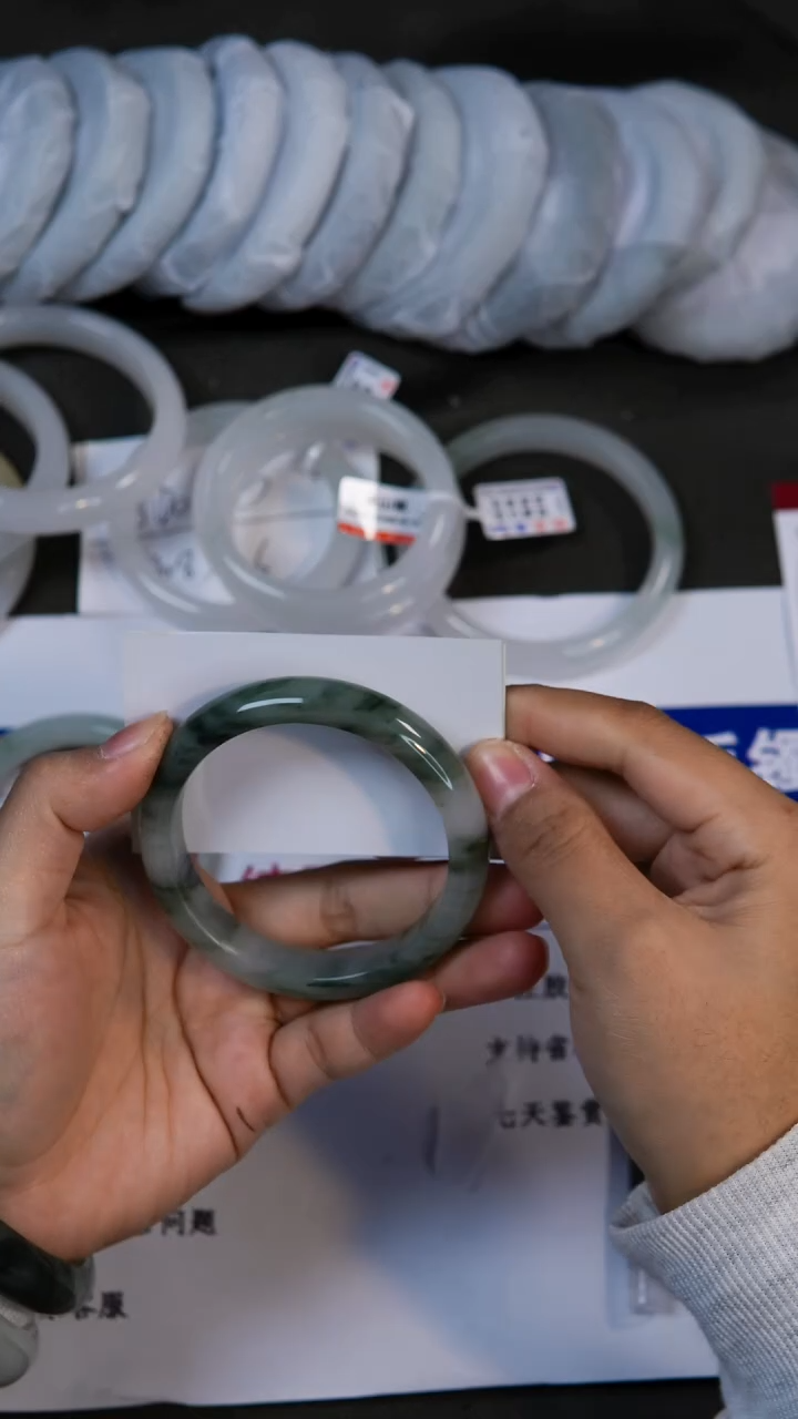 未镶嵌手镯石英质玉206-57/58