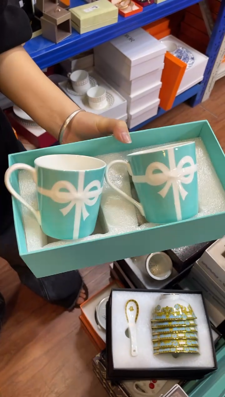 杯鸿辉家品牌瓷器，京东包邮！