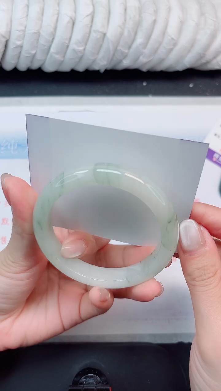 【闪购商品】石英质玉手镯未镶嵌335#55.9