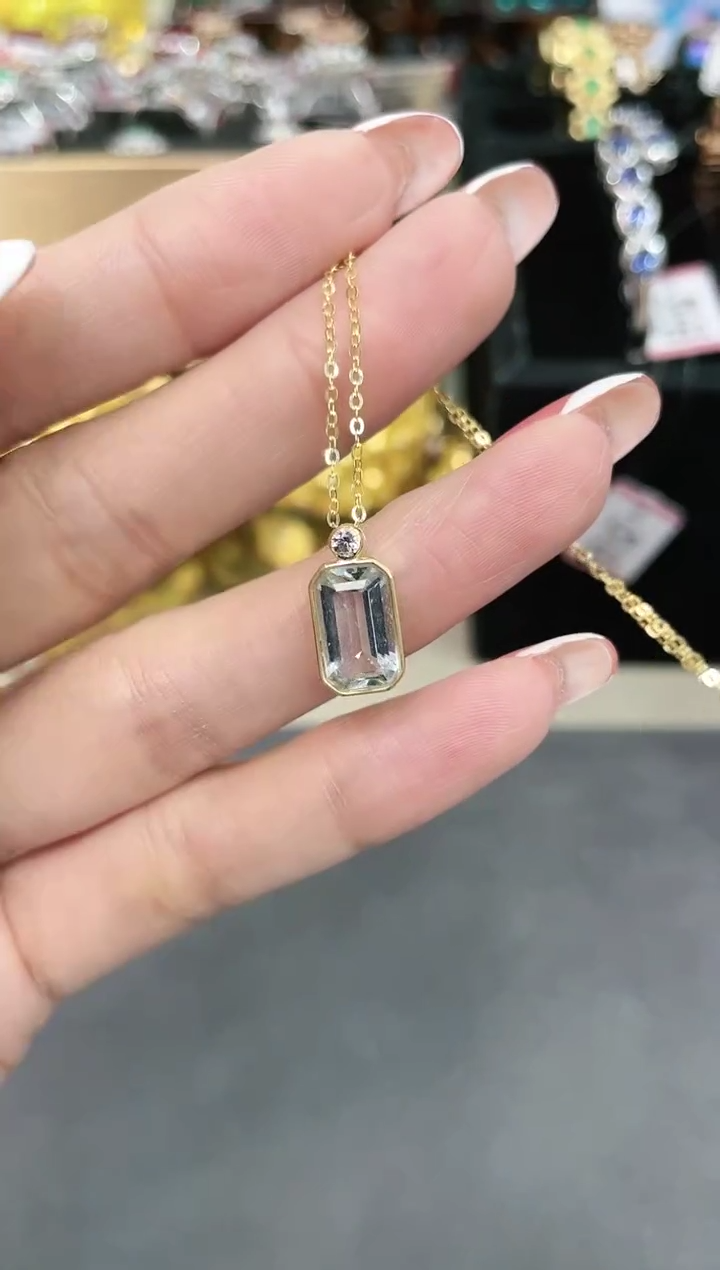 海蓝宝石项链18K金镶嵌.
