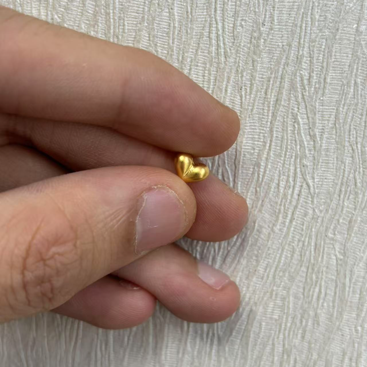 【老王黄金】足金小屁桃LW-011