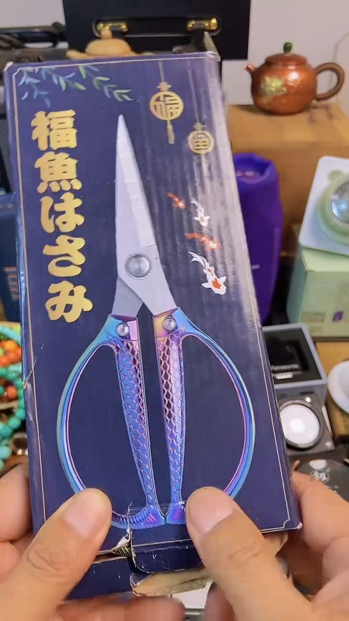 瓷片闪购商品，如图所示