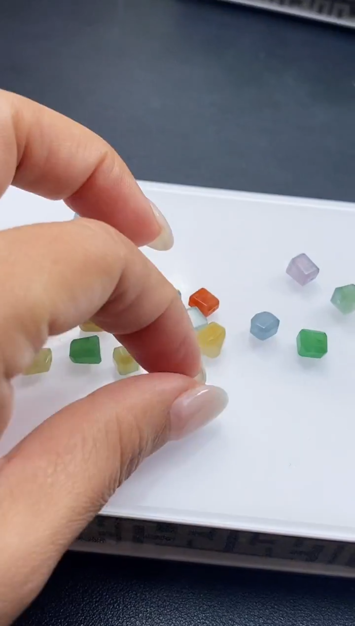 未镶嵌定制翡翠云*A毛货商品 不退换/ 