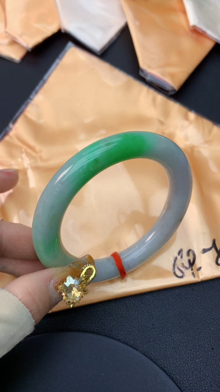 未镶嵌手镯翡翠0299395795