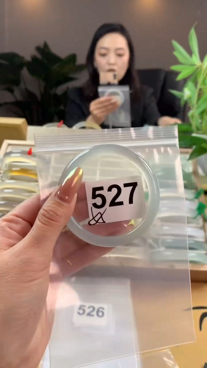 【闪购商品】玛瑙/玉髓手镯未镶嵌527