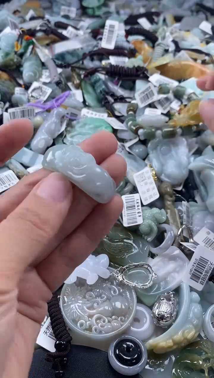 吊坠(不含链)未镶嵌翡翠004778