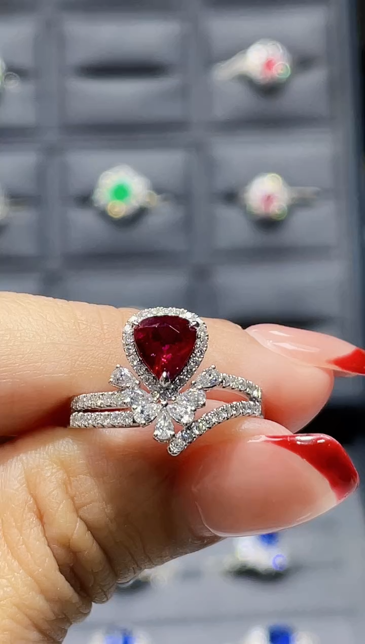 【闪购商品】红宝石戒指18K金镶嵌1.09克拉/无烧