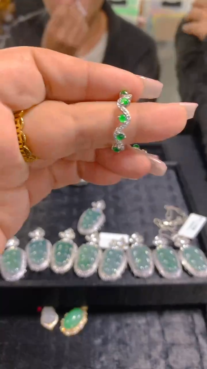 【闪购商品】翡翠戒指银S925镶嵌0548665556多样性发其一