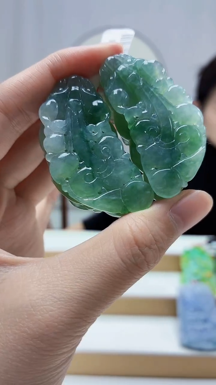 未镶嵌定制翡翠4812zm-毛货一对挂件46