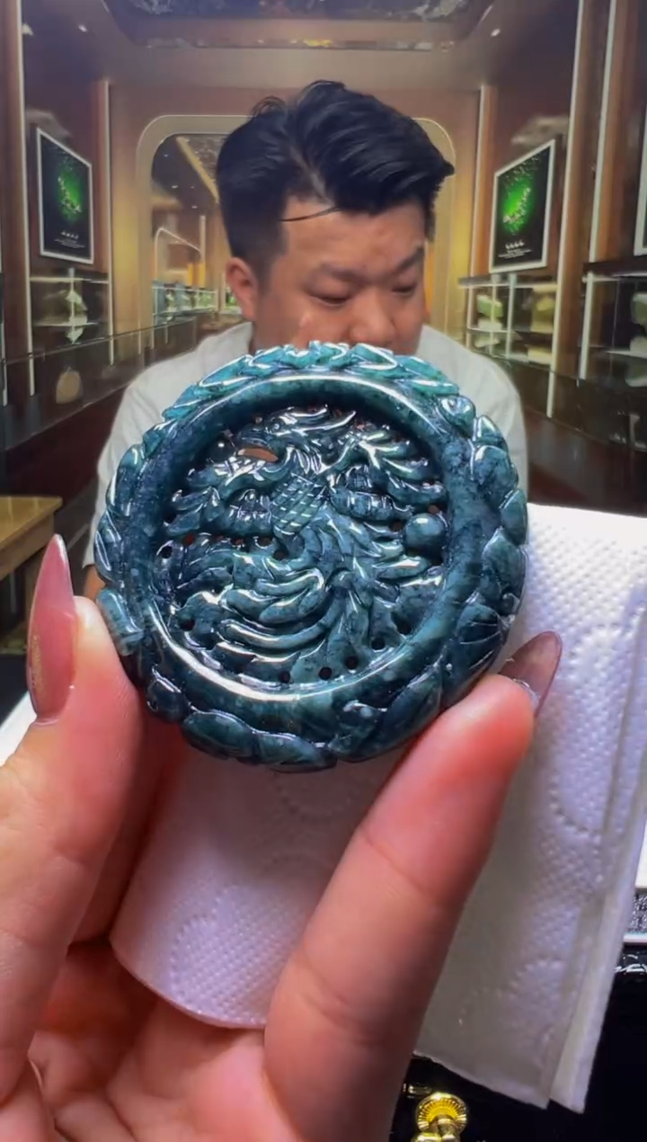 翡翠未镶嵌颈饰0231303603
