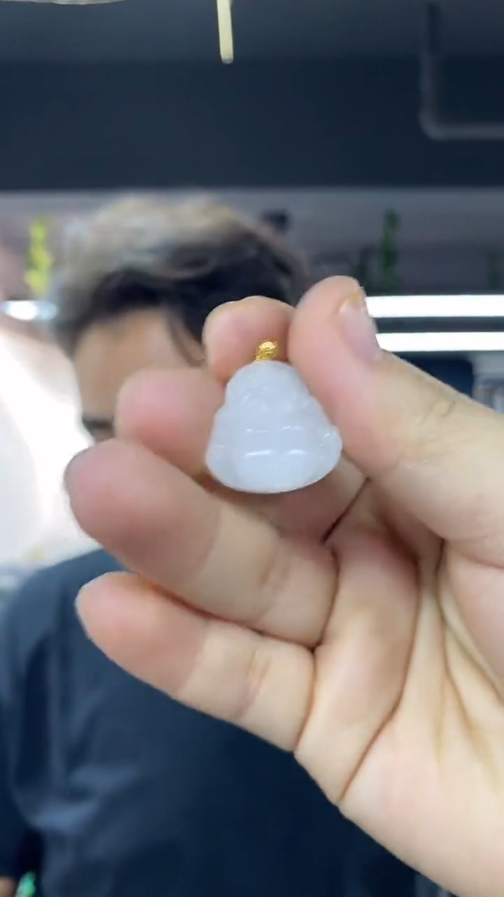 颈饰18K金镶嵌和田玉（白玉）多样性发其一颜色微差