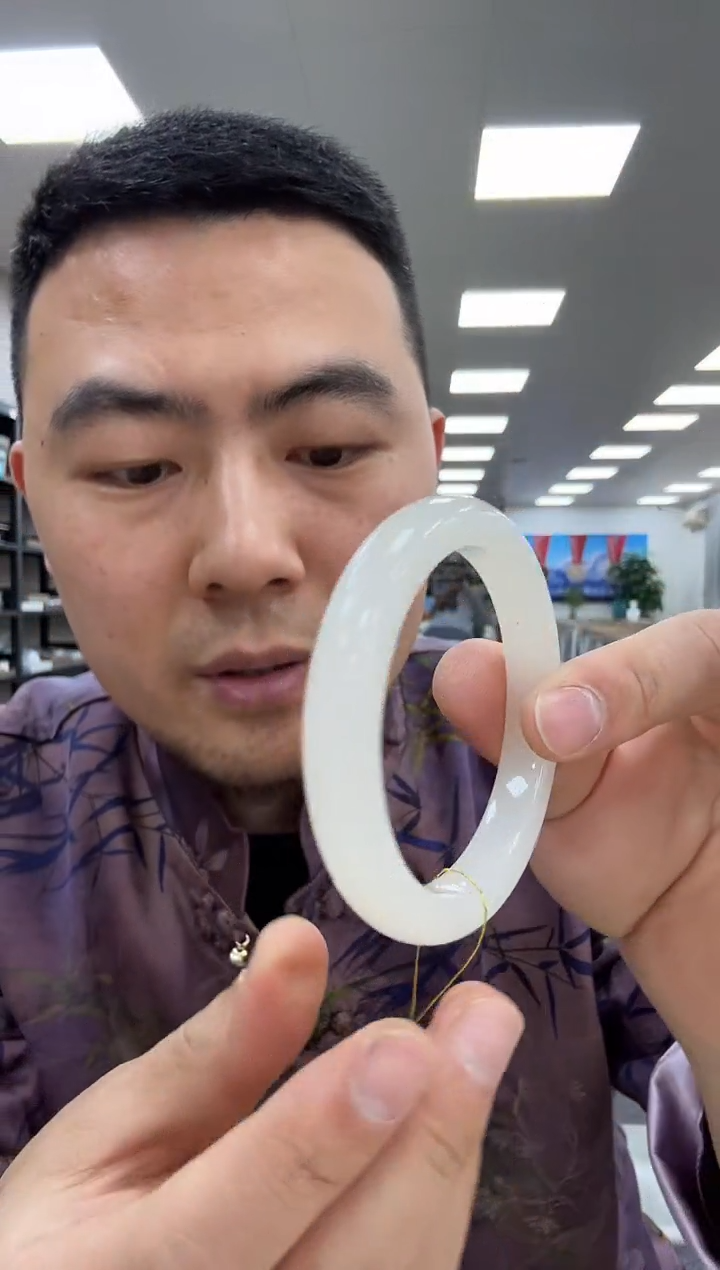 【闪购商品】和田玉手镯未镶嵌57  791