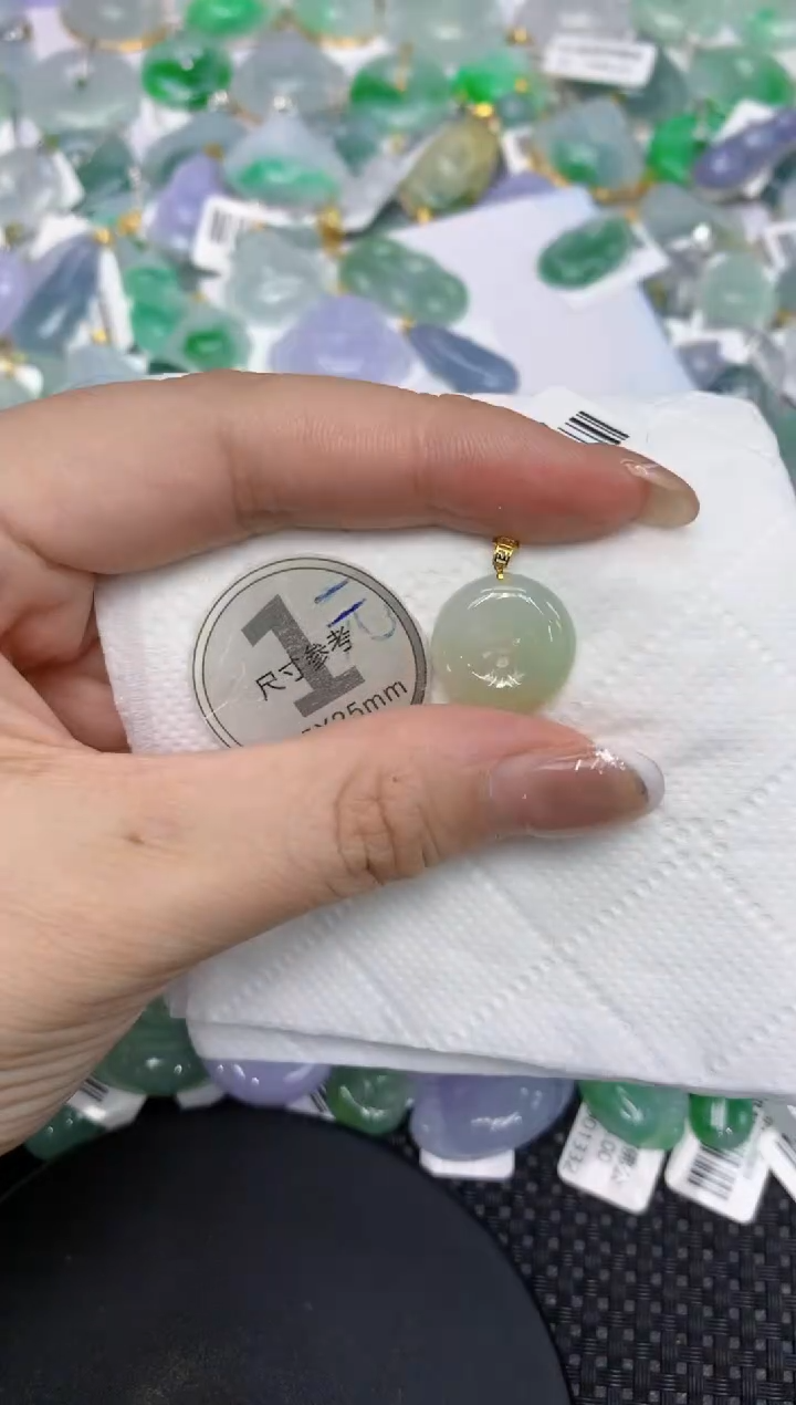 颈饰18K金镶嵌翡翠11111111