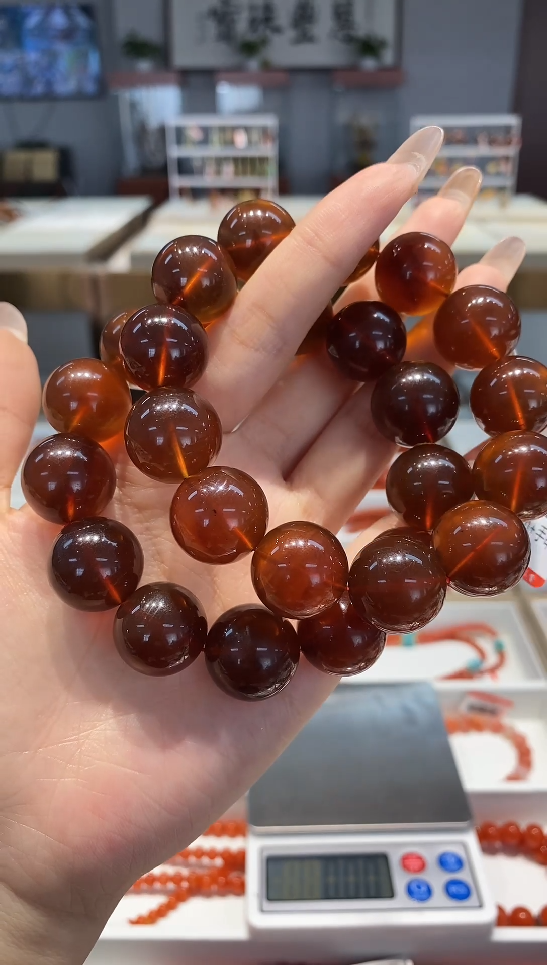 【闪购商品】琥珀手串未镶嵌手串（多样式发其一）