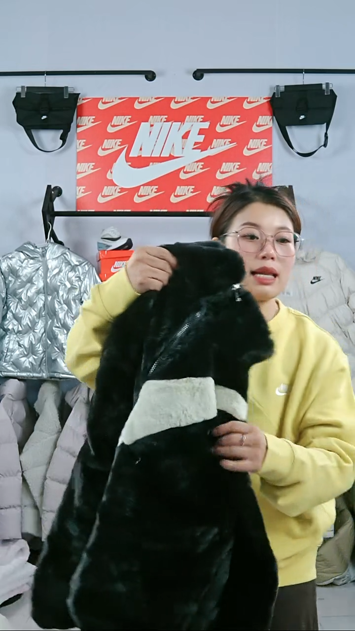 749闪购编码Nike/Jordan运动衣以播间过款为准尺码L