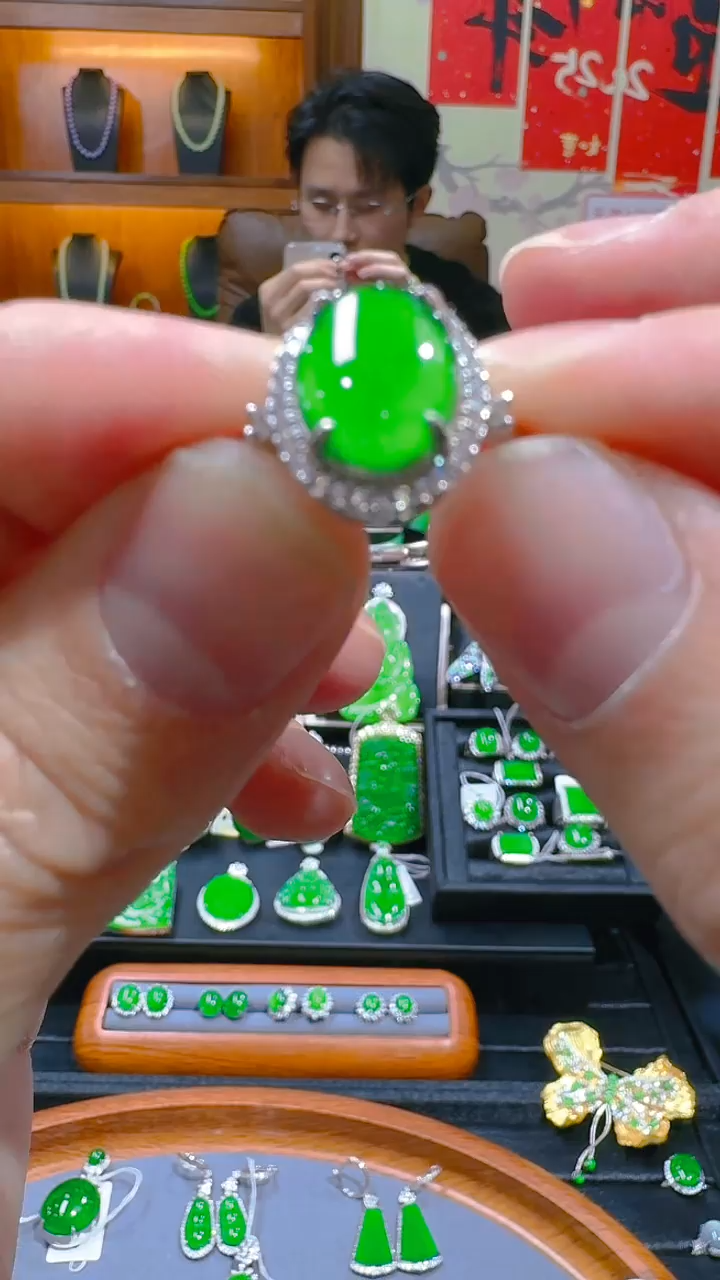 【闪购商品】翡翠戒指银S925镶嵌天然A货翡翠