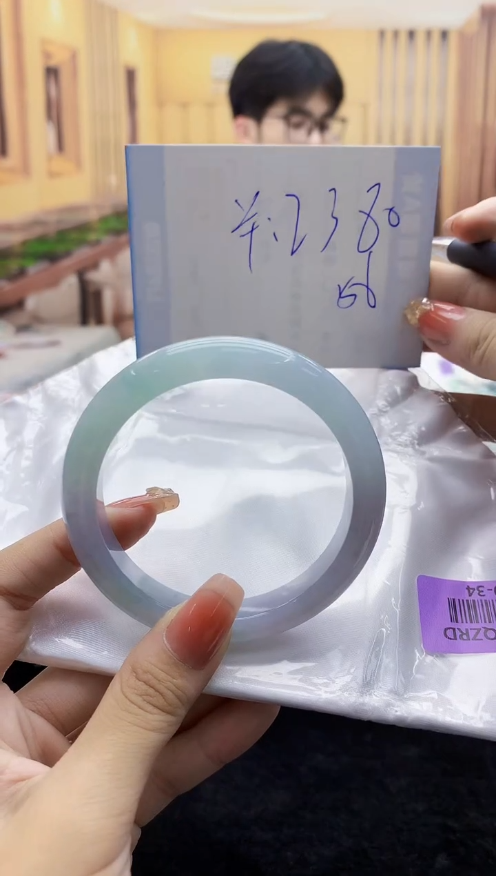 【闪购商品】翡翠手镯未镶嵌    H69-34