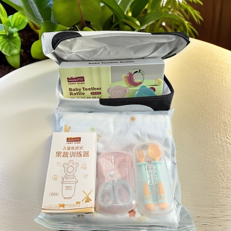 奶牛收纳包六件套牙胶摇铃弯曲的勺子叉叉果蔬训练器浴巾婴儿剪