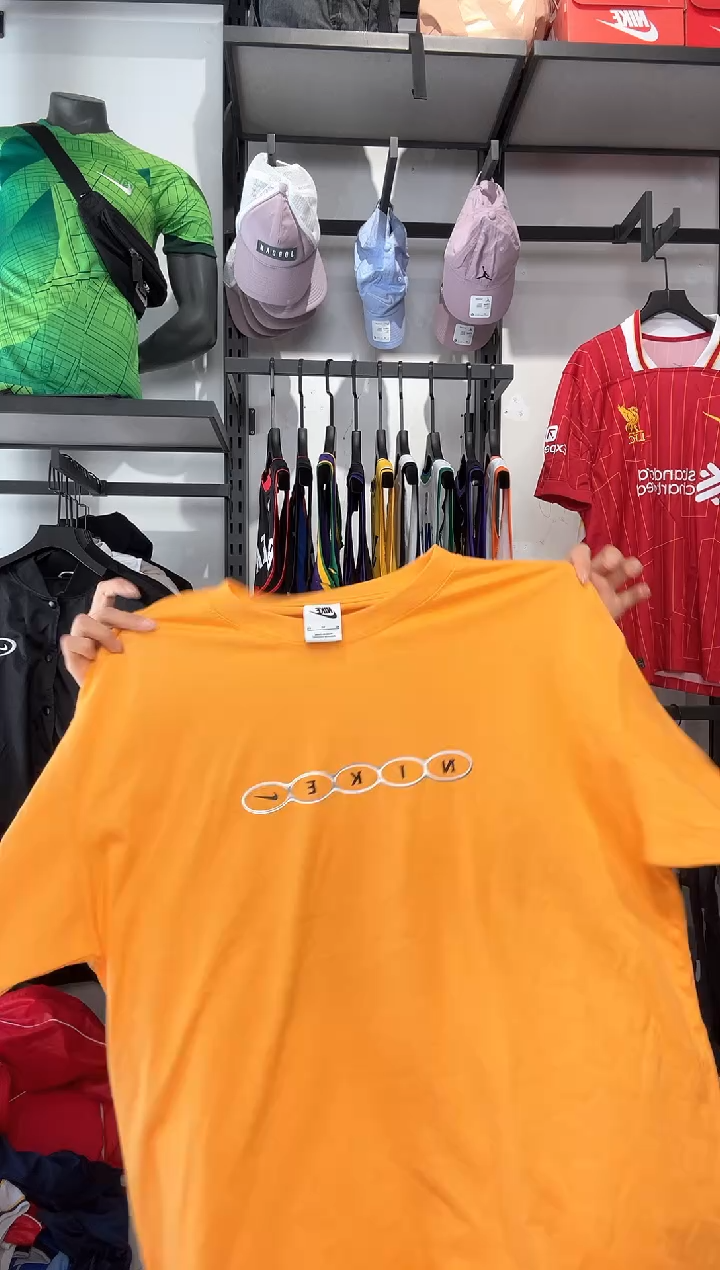 1512  编码 耐克卫衣服饰过款为准 尺码XL