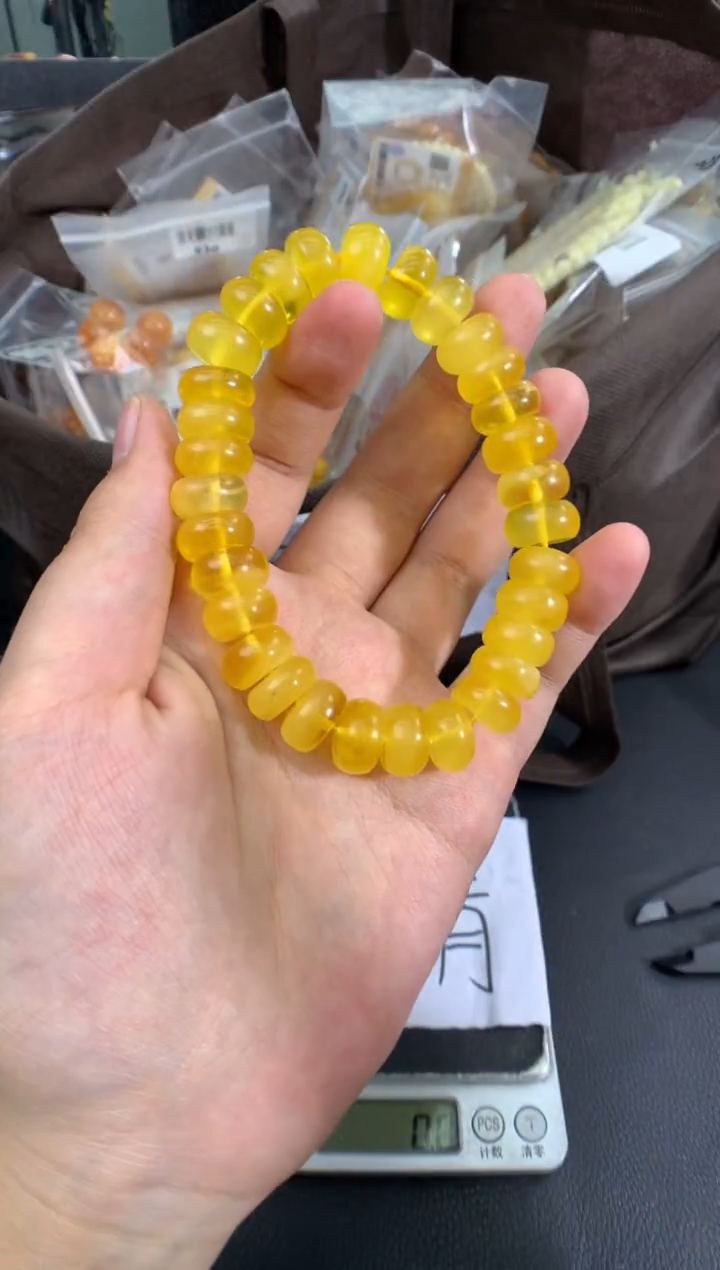 蜜蜡未镶嵌珠宝奇石1