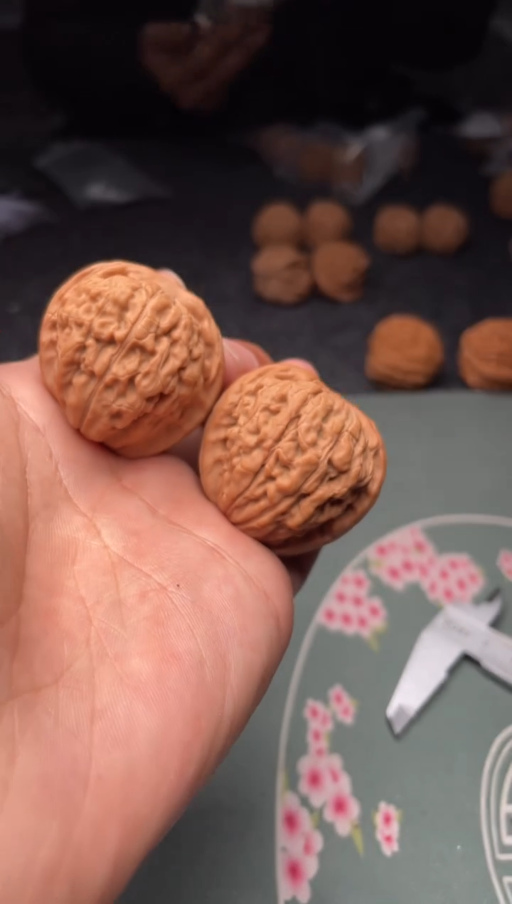 把件文玩核桃a102   莲花  38尺