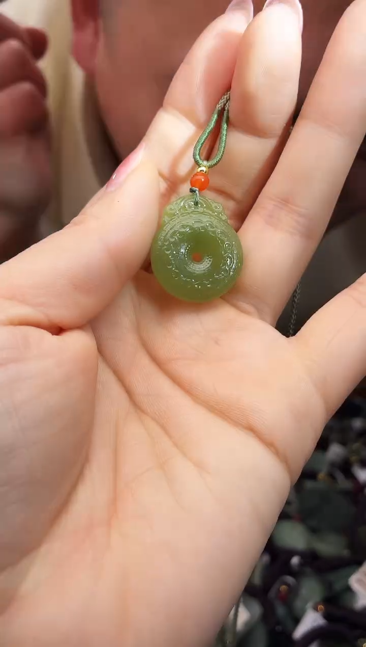 颈饰未镶嵌和田玉多样性发货，拍一发一