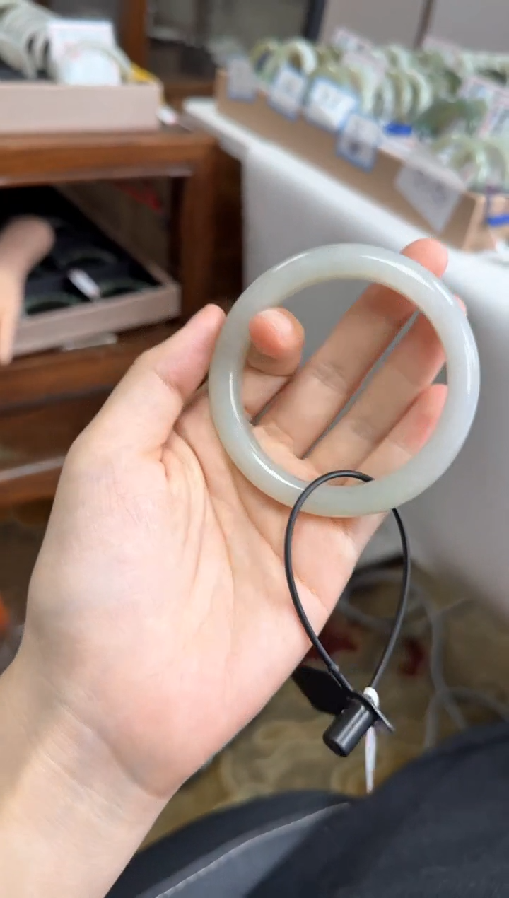 未镶嵌手镯和田玉55